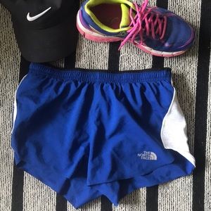 The North face XS shorts